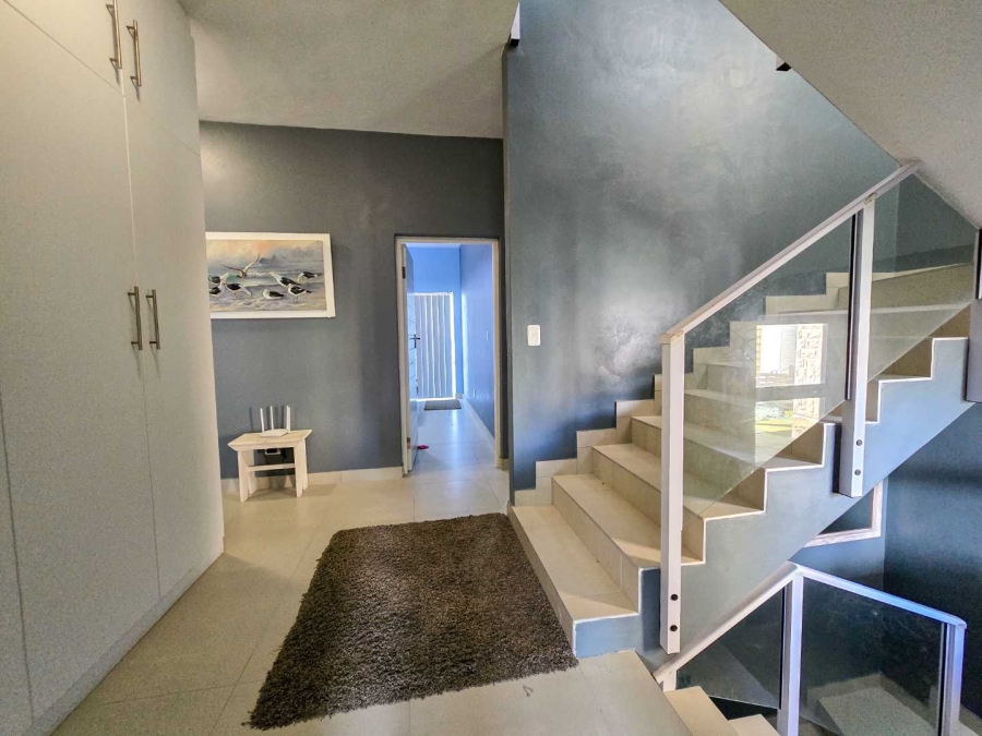 6 Bedroom Property for Sale in Stilbaai Oos Western Cape